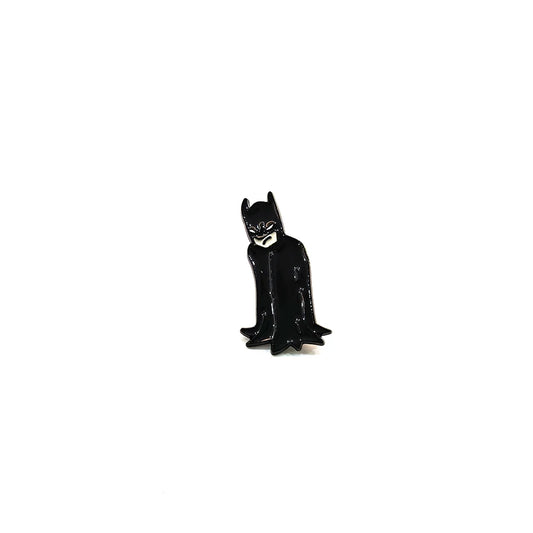 Beast Kingdom Batman Metal Brooch – Superhero Enamel Pin for Clothing & Accessories